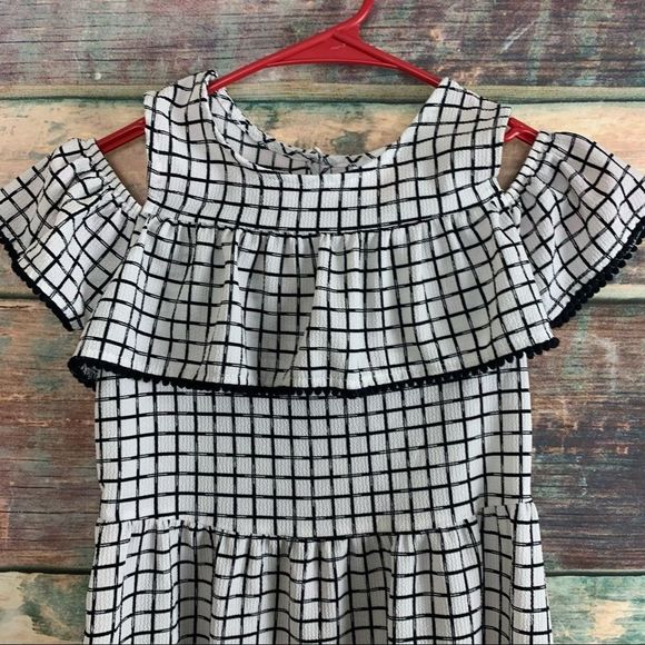 Girls Sz M (7-8) Black and White Dress - Picture 3 of 5